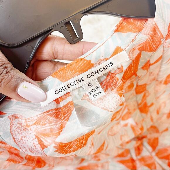 Collective Concepts Bird Lovers‎ Women's V-Neck Pink Blue Blouse Size Small - Picture 4 of 5